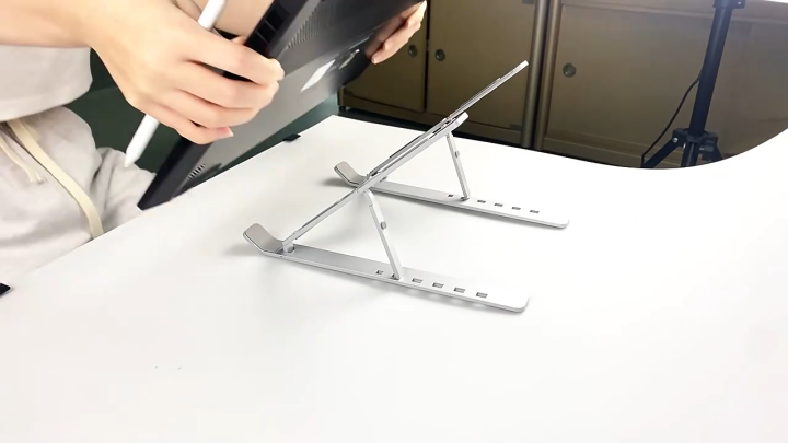 Foldable Aluminum Laptop Stand Adjustable Ergonomic Desktop Holder for 11-17 inch Laptops