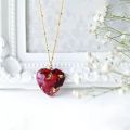 Necklace with wild rose Patels and queen's lace - Resin jewelry with real flowers - Rose patels preserved in resin.. 