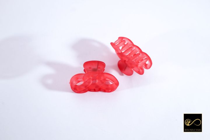 (2%20piece)%20Mini%20hair%20claw%20clip%20from%20BOUNDLESSIO%20-%20Image%204