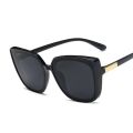 Korean Fashion Brand Design Unisex Anti-UV High-Quality Retro Sunglasses for Men/Women.