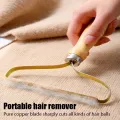 Pet Hair Remover Portable Manual Scraper Lint Cleaner Sticky Brush Cat Hair Removal Brush Hair Removal Tool Cat Accessories. 