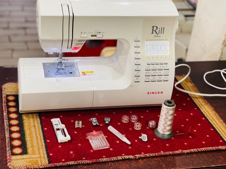 Singer%201050%20deluxe%20sewing%20machine%20-%20Image%205