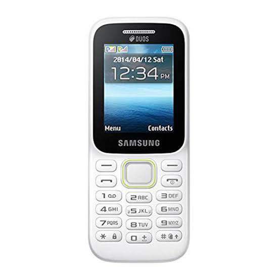 samsung%20keypad%20features%20phone%20double%20sim%20PTa%20approved%20box%20pack%20available%20in%20two%20colours%20-%20Image%202