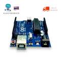 Arduino UNO-R3 dip board with USB cable. 