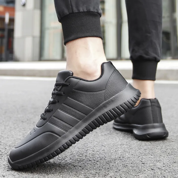 Chef%20shoes%20four%20season%20soft-sole%20anti-slip%20oil-proof%20waterproof%20portable%20kitchen%20work%20shoes%20fashion%20plus%20size%20casual%20men's%20shoes%20-%20Image%204