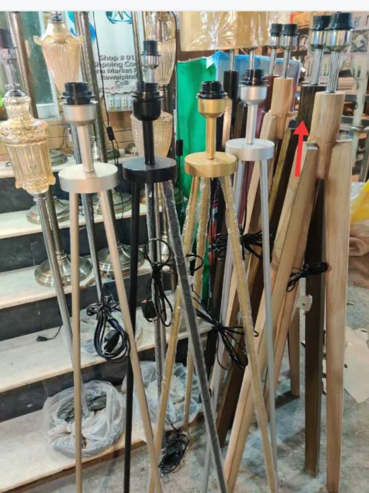 5%20feet%20approx%20Tripod%20Floor%20Lamp%20for%20Living%20Room%20-%20Image%202