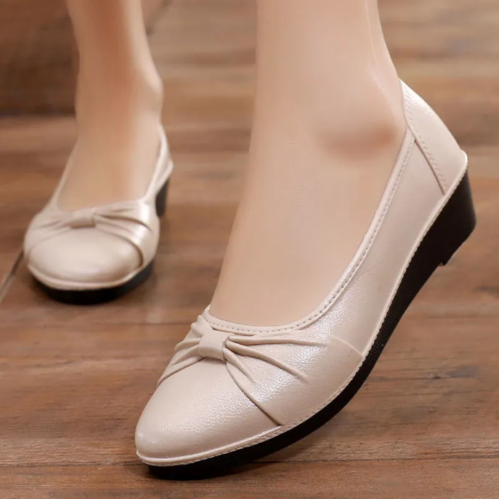 Women%20Cute%20Light%20Weight%20High%20Quality%20Waterproof%20%20Rain%20Shoes%20Lady%20Casual%20Kitchen%20&%20Hotel%20Work%20Loafers%20Black%20Flats%20A251%20-%20Image%206
