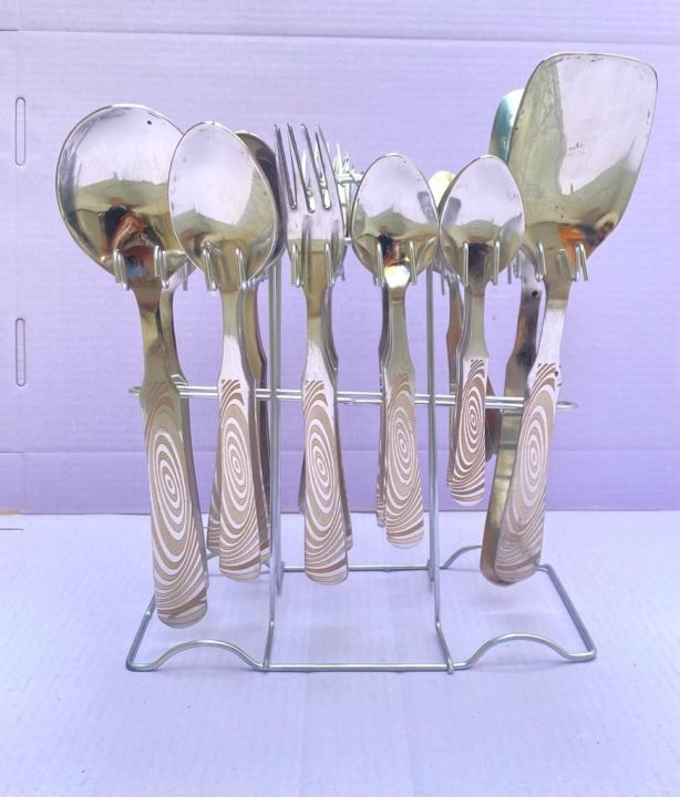 29%20pcs%20Fancy%20stainless%20steel%20with%20golden%20lazer%20cutler%20set%20-%20Image%204