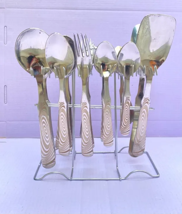 29%20pcs%20Fancy%20stainless%20steel%20with%20golden%20lazer%20cutler%20set%20-%20Image%204