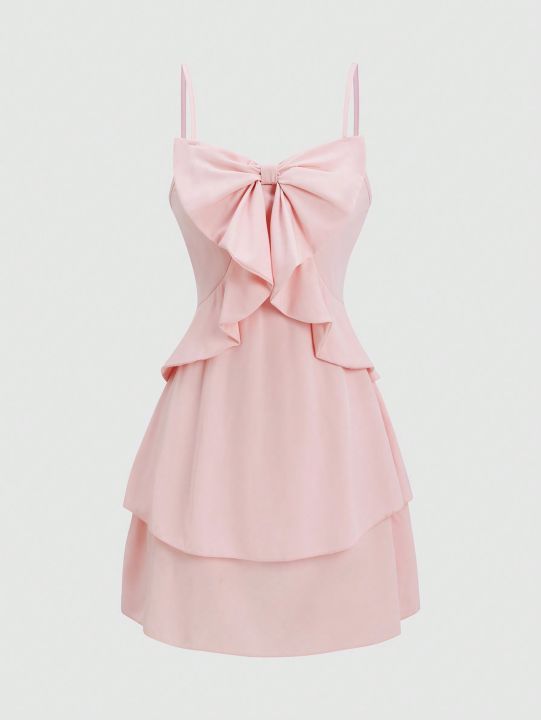 Fashionable women's waist cinched three-layer ruffle edge bow suspender dress