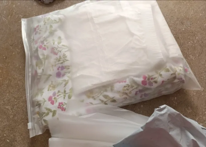 10%20pcs,%20Ziplock%20bags%20one%20side%20clear%20transparent%20one%20side%20mate%20%20Frosted%20sealing%20zipper%20lock%20bag%20For%20suit%20packing%20,Clothes%20Shirt,%20Swimwear,%20Packaging,Eco-friendly%20Unprinted%20,%20Custom%20Printed%20Biodegradable,%20-%20Image%203