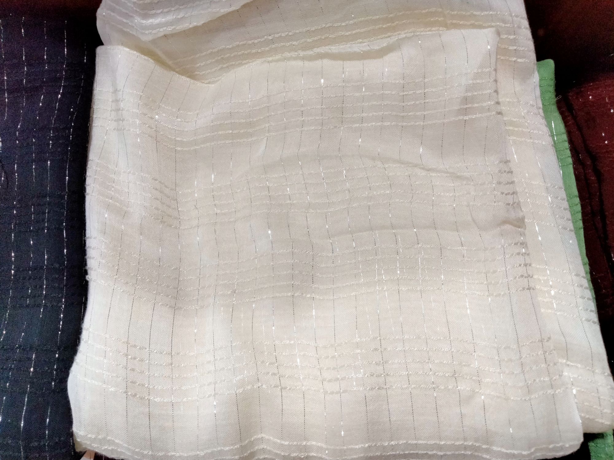 Best Quality soft working 4.5 hands+_ Orna For Woman 1 Pics.