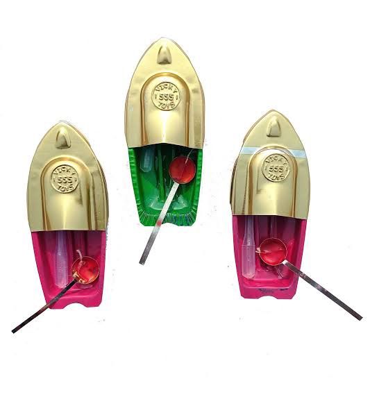 6 piece steam boats for kids / water boats and aesthetic old memories toy for kids