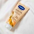 Vaseline Healthy Bright Gluta-Hya Serum Burst Lotion (Dewy Radiance) - 300ml.