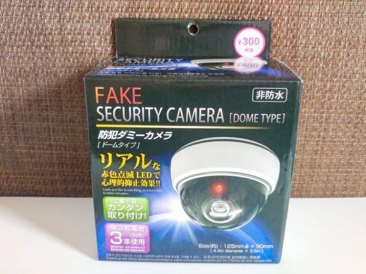 Fake%20Security%20Camera-%20Dummy%20CCTV%20Camera%20Dome%20Type%20Realistic%20Looking%20Red%20Light%20Blinking%20Like%20Real%20-%20Image%203