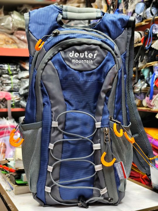 Deuter%20mountain%2010%20litter%20waterproof%20bag%20for%20travel%20purpose%20-%20Image%204