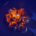 Natural Bright Yooperlites Flamestone UV Glowing Crystal Stone FireStone Fluorescent Sodalite Flame Stone Home Decoration Stone. 