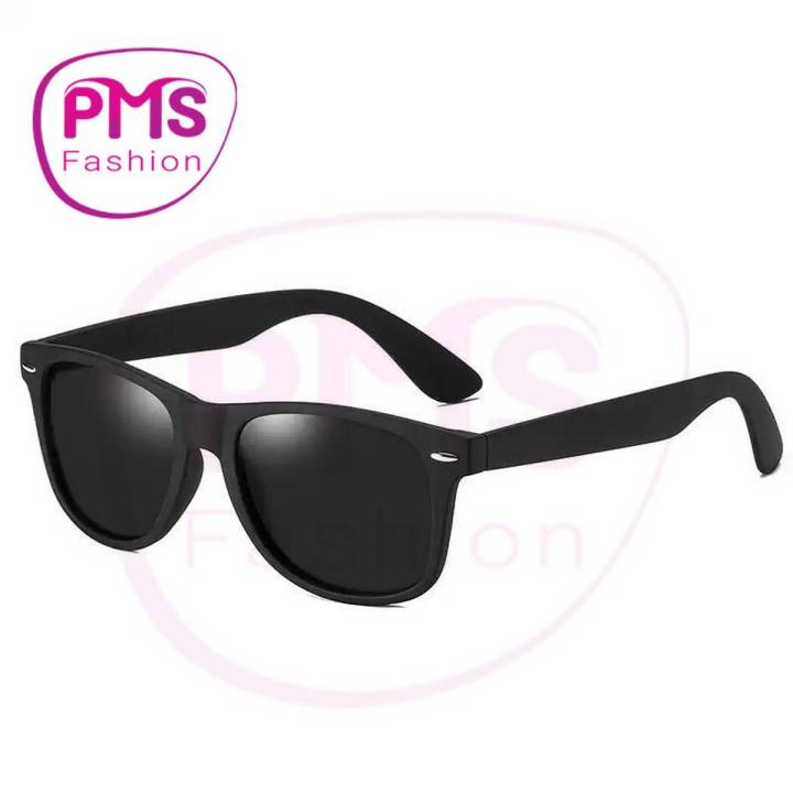 Wayfare%20Classic%20Black%20Sunglasses%20for%20Men%20%7C%20Timeless%20Style%20&%20UV%20Protection%20-%20Image%202
