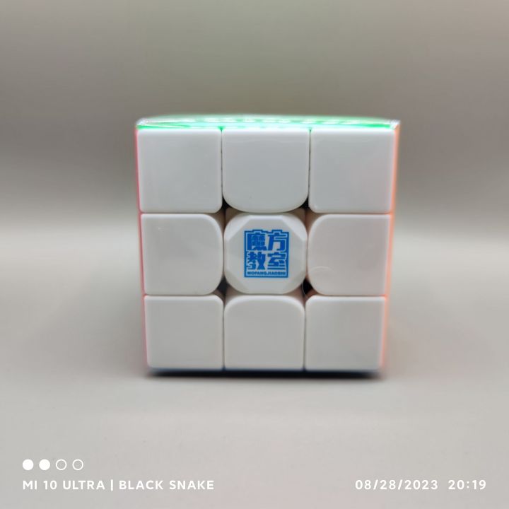 MOYU%20SUPER%20RS3M%20MAGLEV%20RUBIK'S%20CUBE%20-%20Image%202