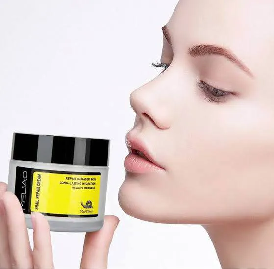 Melao%20Snail%20Cream,%20Snail%20Mucin%20Essence%20for%20Dry%20Skin,%20Sensitive%20Skin,%20Hydrating%20Face%20Moisturizer%20for%20Skin%20Repair-50gm%20-%20Image%202