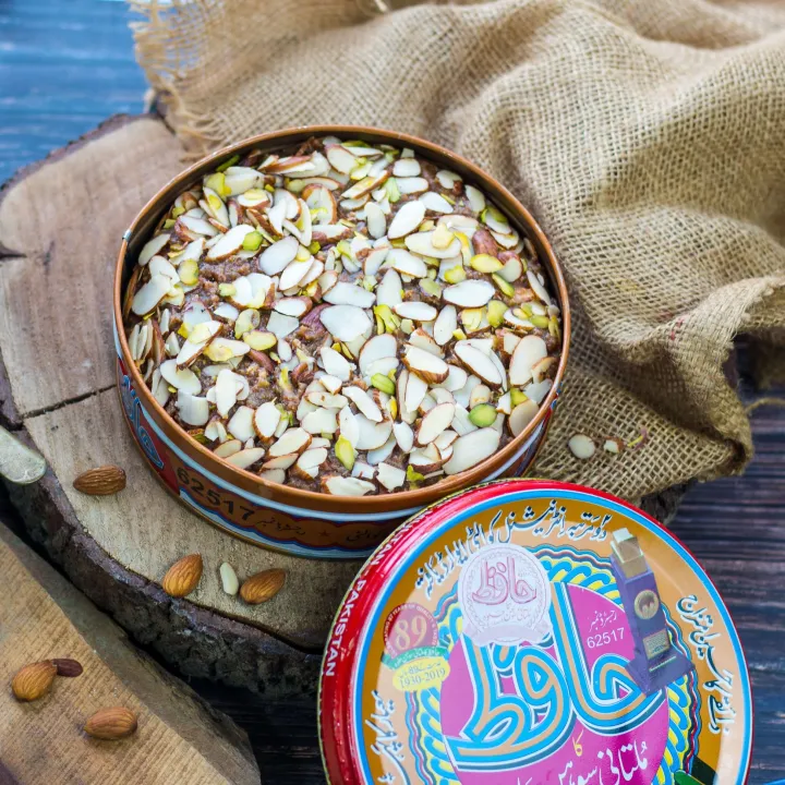 Premium%20Hafiz%20Multani%20Sohan%20Halwa,%20Akhroti%20Kajo%20Badami,%20Premium%20Quality%201%20Kg%20-%20Image%204