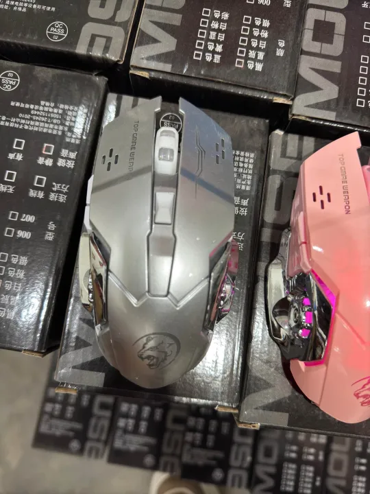 ProGamer%20X9%20Ergonomic%20Mouse%20%E2%80%93%2012-Hour%20Comfort%20Grip,%20Noise-Free%20Clicks,%20Turbo-Click%20Speed%20-%20Image%205