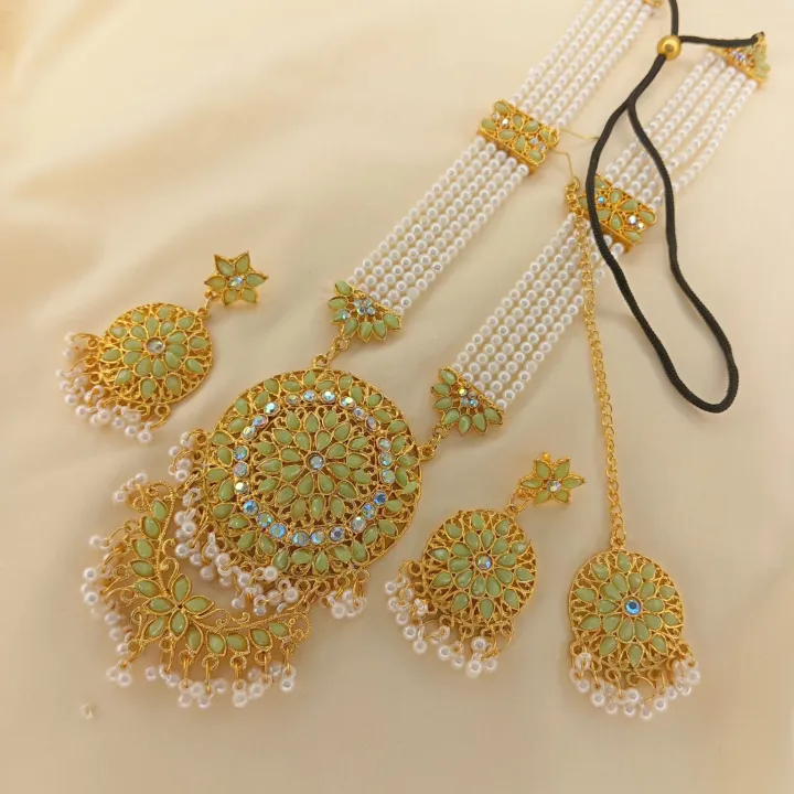 Sheta%20Women's%20Necklace%20Jewelry%20Accessory%20-%20Image%204