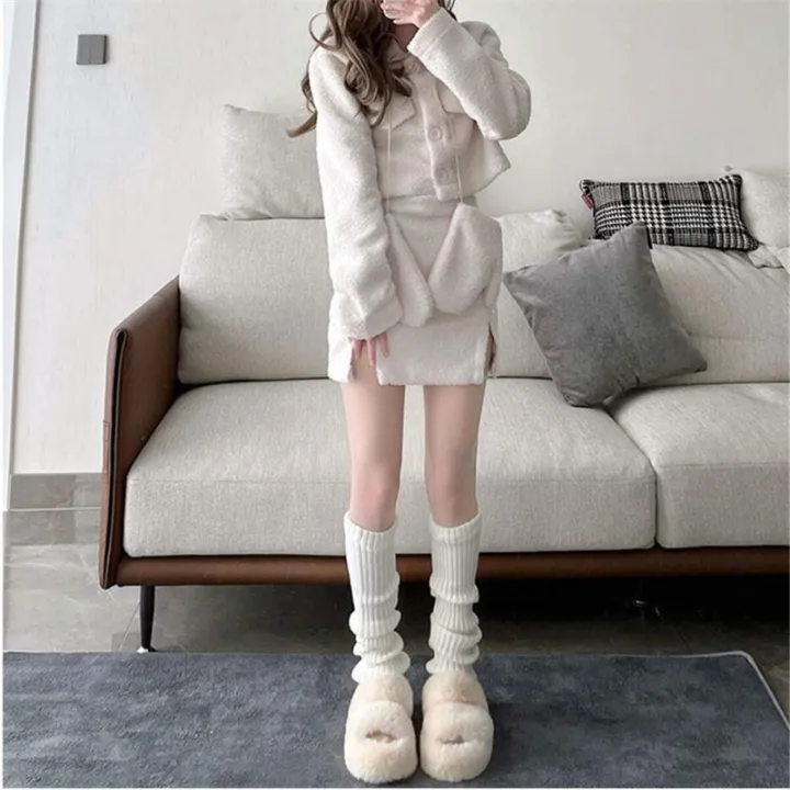 Winter%20Japanese%20College%20Style%20Retro%20Button%20Leg%20Warmer%20Women's%20Knitted%20Sock%20Cover%20white%20Long%20Pile%20Socks%20-%20Image%206