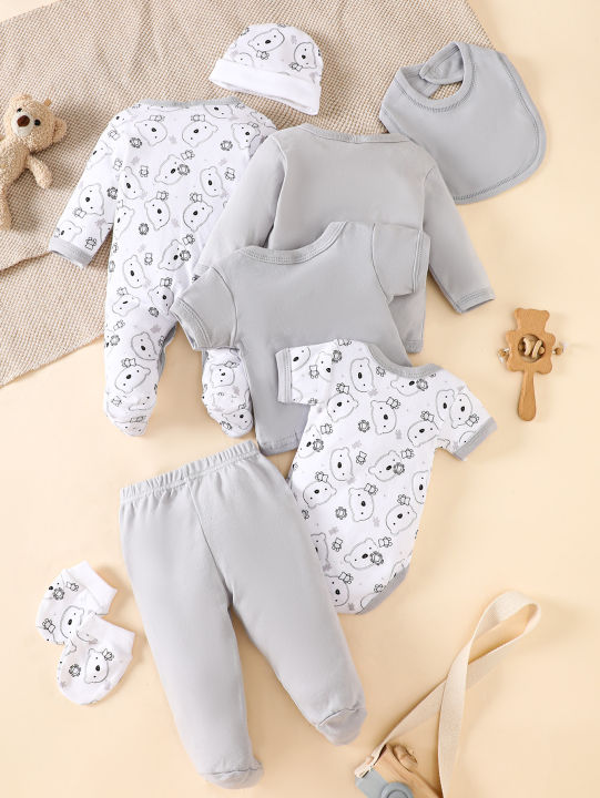 his%208-piece%20unisex%20newborn%20layette%20set%20fits%20boys%20and%20girls%20aged%200-9%20months,%20with%20lovely%20grey%20bear%20prints.%20-%20Image%202
