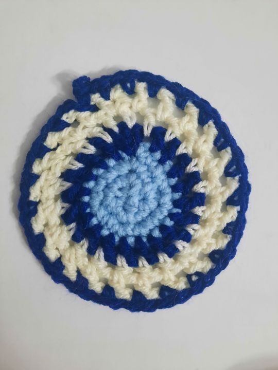 Crochet%20Mats%20(3%20different%20shapes),%206%20piece%20Coaster%20set%20(2%20Mats%20of%20each%20shape),%20Hand%20knitted%20Mats%20from%20Mama's%20Knit%20Collection%20by%20SBM.HomeGoods%20-%20Image%205