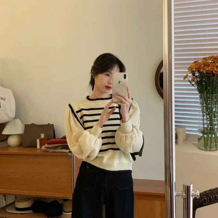 women%20Black%20and%20white%20striped%20fake%20two-piece%20knitted%20sweaters%20pring%20and%20autumn%20Korean%20soft%20glutinous%20pullover%20sweater%20female%20-%20Image%203
