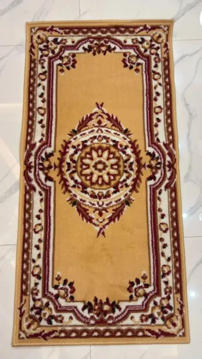 2%20Feet/4Feet%20Carpet%20Turkey%20style%20random%20design%20premium%20quality%20Carpet%20-%20Image%204