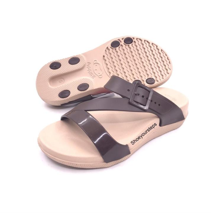 Authentic%20monobo%20Moniga%207%20sandals!%20-%20Image%202