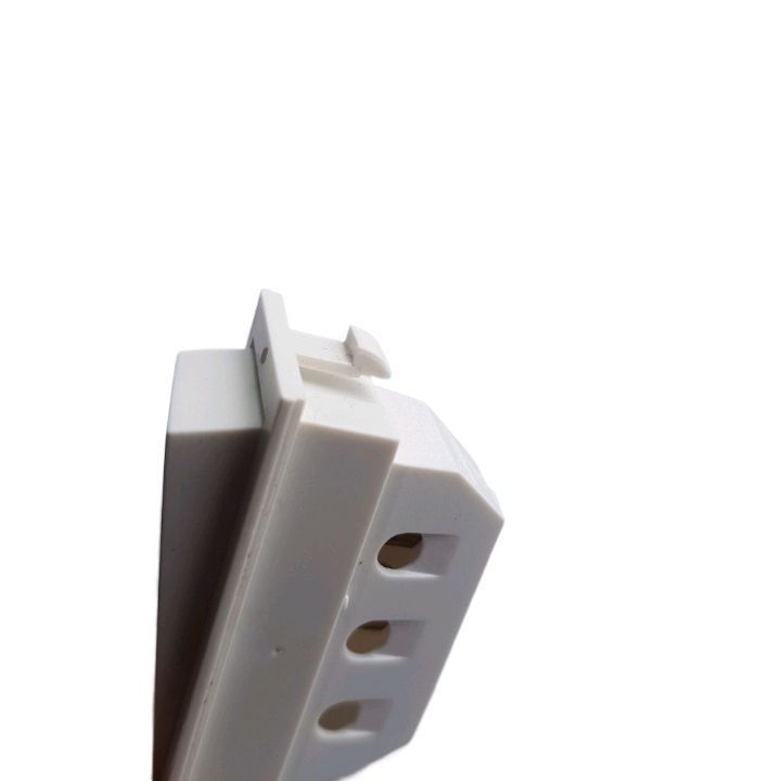 Modular%20Switch%2010A%201%20Way%20Diamond%20Innova%20By%20Shanti%20Electric%20-%20Image%204