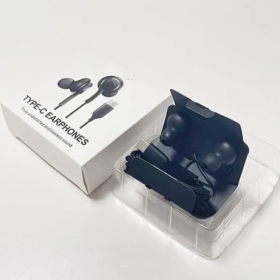 AKG%20Black%20Samsung%20Type%20C%20Earphones/Headphone%20-%20Image%208