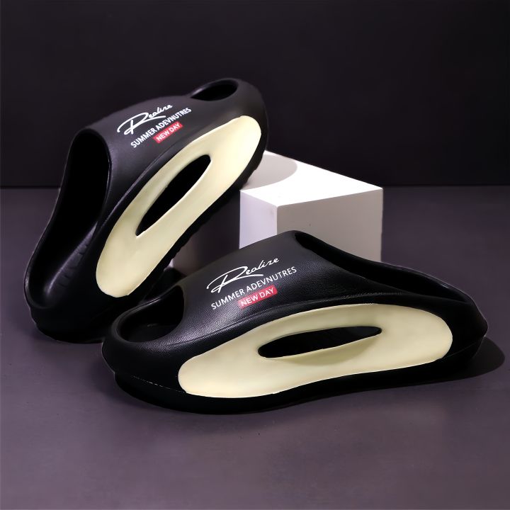 Lightweight%20EVA%20men's%20slide%20%7C%20Black%20and%20white%20cartoon%20design,%20exposed%20toes,%20comfortable%20all%20year%20round,%20casual%20indoor/outdoor%20us%20-%20Image%205