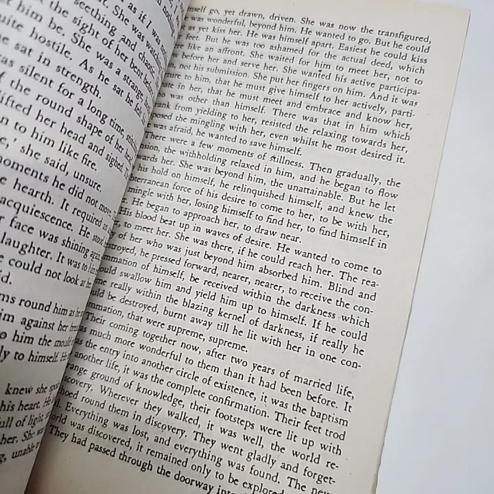 The%20Rainbow%20%20(%20Penguin%20Classics%20)%20D.H%20Lawrence%20-%20Image%204