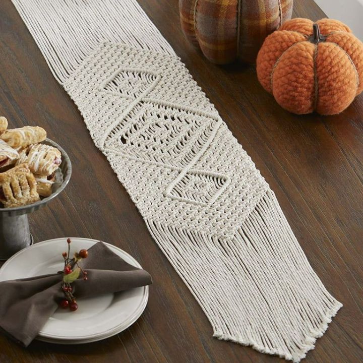 Macrame%20table%20runner%20-%20Image%202