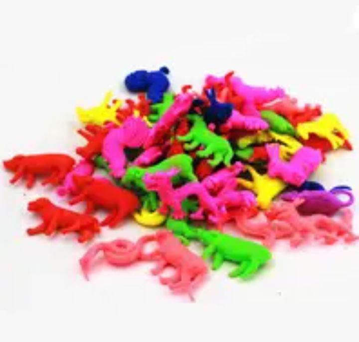 Small%20Plastic%20Farm%20Animals,%2020%20Pieces%20-%20Image%203