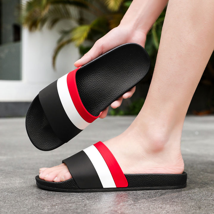 2025%20Fashion%20men's%20and%20women's%20slippers%20Summer%20flat%20sandals%20Light%20family%20bathroom%20slippers%20couple%20indoor%20non-slip%20shower%20shoes%20-%20Image%204