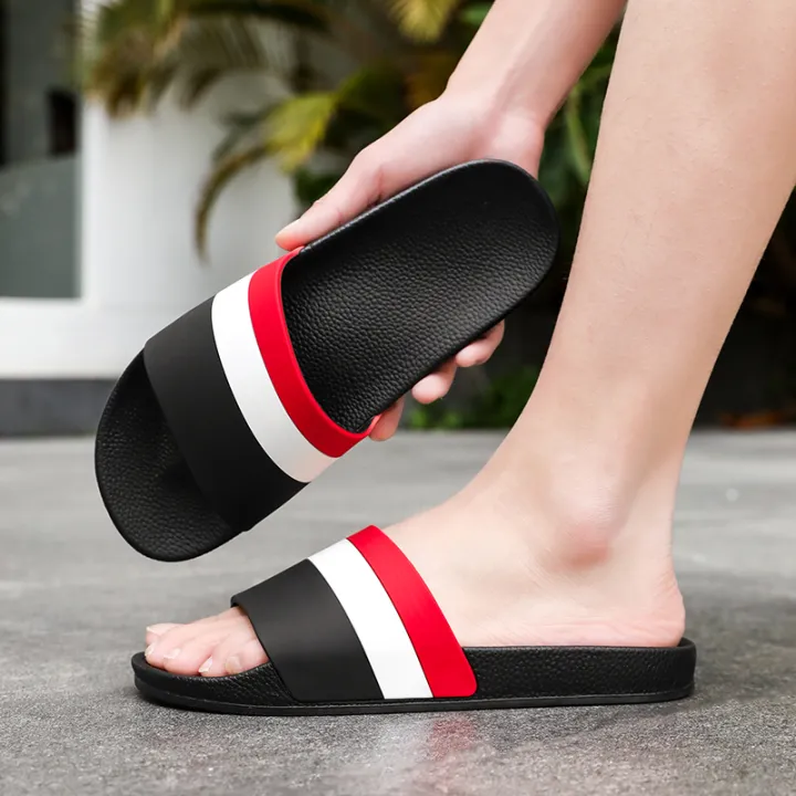 2025%20Fashion%20men's%20and%20women's%20slippers%20Summer%20flat%20sandals%20Light%20family%20bathroom%20slippers%20couple%20indoor%20non-slip%20shower%20shoes%20-%20Image%204