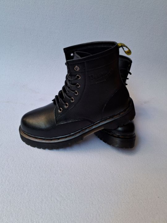 Double%20Sole%20Black%20Dr%20Martin%20Boot%20For%20Men%20-%20Image%204