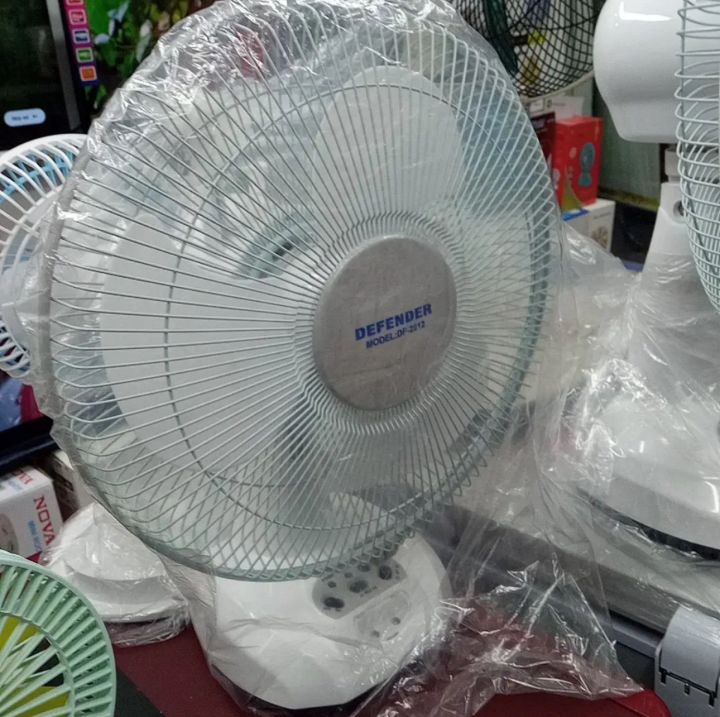Rechargeable%20Fan%20Defender%20/%20kennede%20(16")%20/%20Charger%20Fan%20/%20Fan%20-%20Image%205