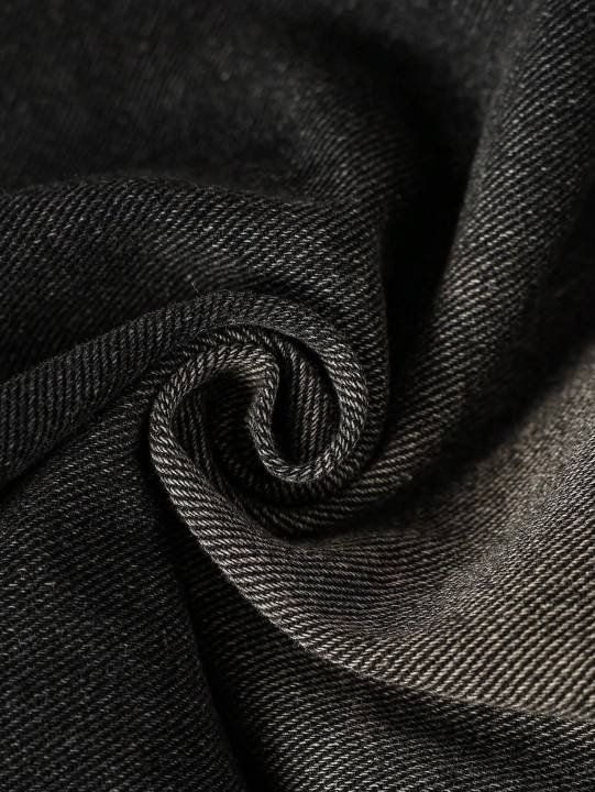 Men's%20Spring%20and%20Summer%20Street%20Fashion%20Casual%20Frayed-Hem%20Loose%20Wide-Leg%20Black%20Denim%20Shorts%20-%20Image%204