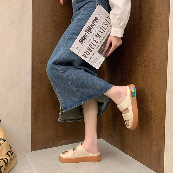 Fongdu%20casual%20sandals%20with%204%20colors%20in%20Bangkok%20-%20Image%203