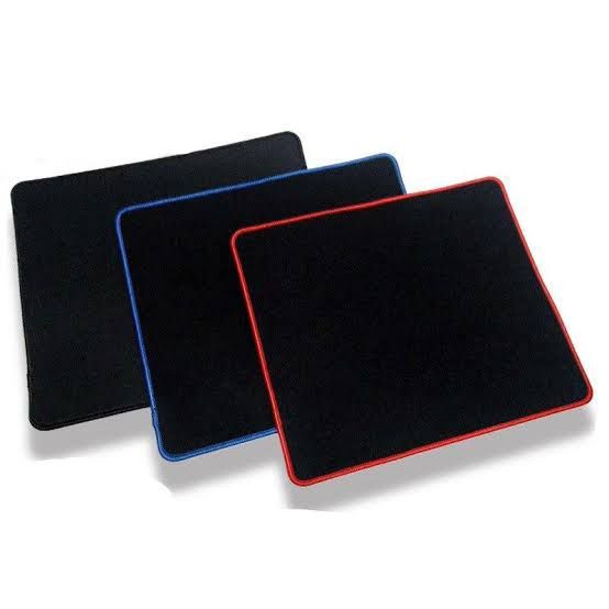 Mouse%20Pad%20%E2%80%93%20Smooth%20Surface%20Mouse%20Mat%20for%20Gaming%20&%20Office%20Use%20-%20Image%209