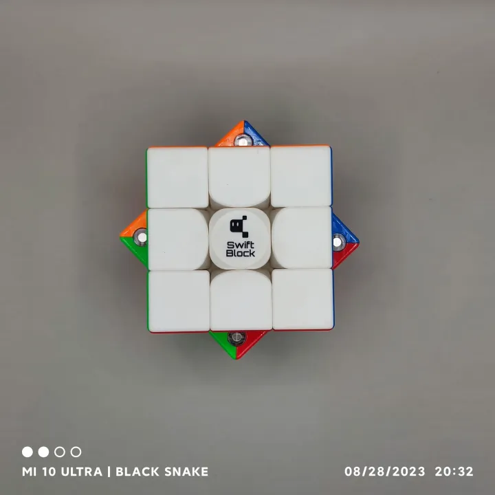 GAN%20SWIFT%20BLOCK%20RUBIK'S%20CUBE%20-%20Image%203