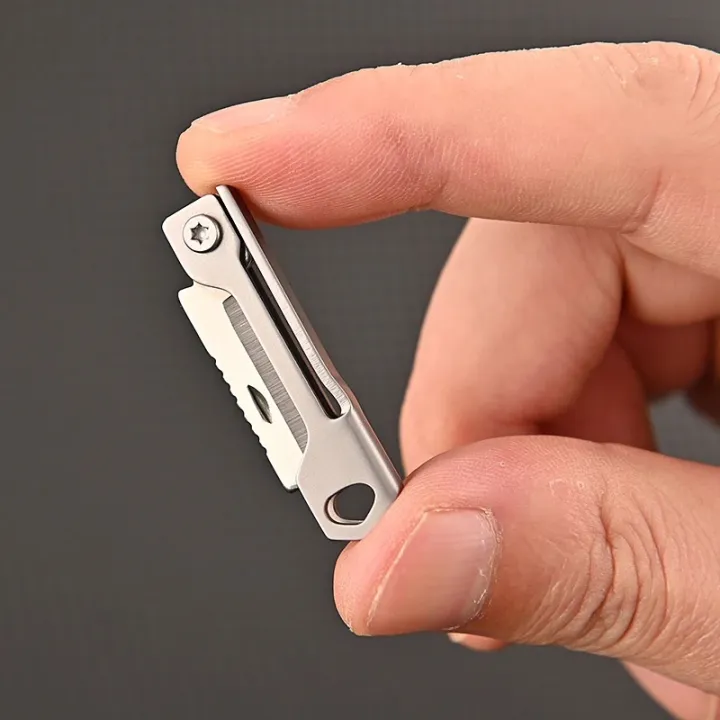 1Pc%20Outdoor%20Camping%20Supplies%20Stainless%20Steel%20Folding%20Mini%20Square%20Head%20Multi-function%20Pocket%20Keychain%20Pendant%20-%20Image%207