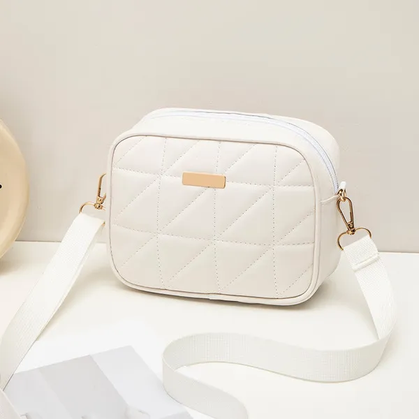 Women's%20Quilted%20Embroidered%20Crossbody%20Bag%20-%20Trendy%20Fashion%20in%20Tofu%20Leather,%20Available%20in%20Solid%20Colors.%20-%20Image%208