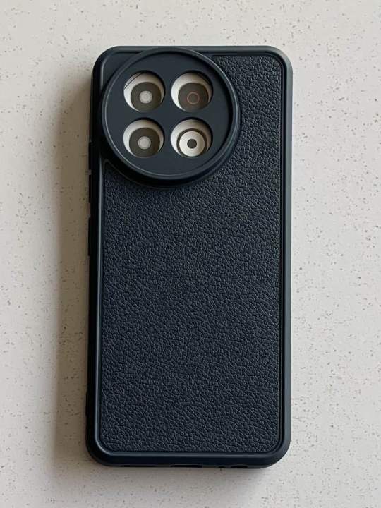 Tecno%20Spark%2030%20Pro%20Soft%20Silicon%20Back%20Cover%20ts30p%20-%20Image%203